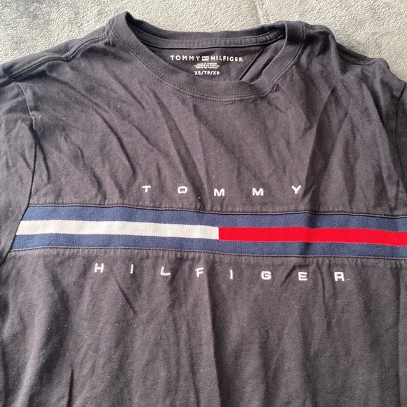 Tommy Hilfiger t shirt - Picture 2 of 3